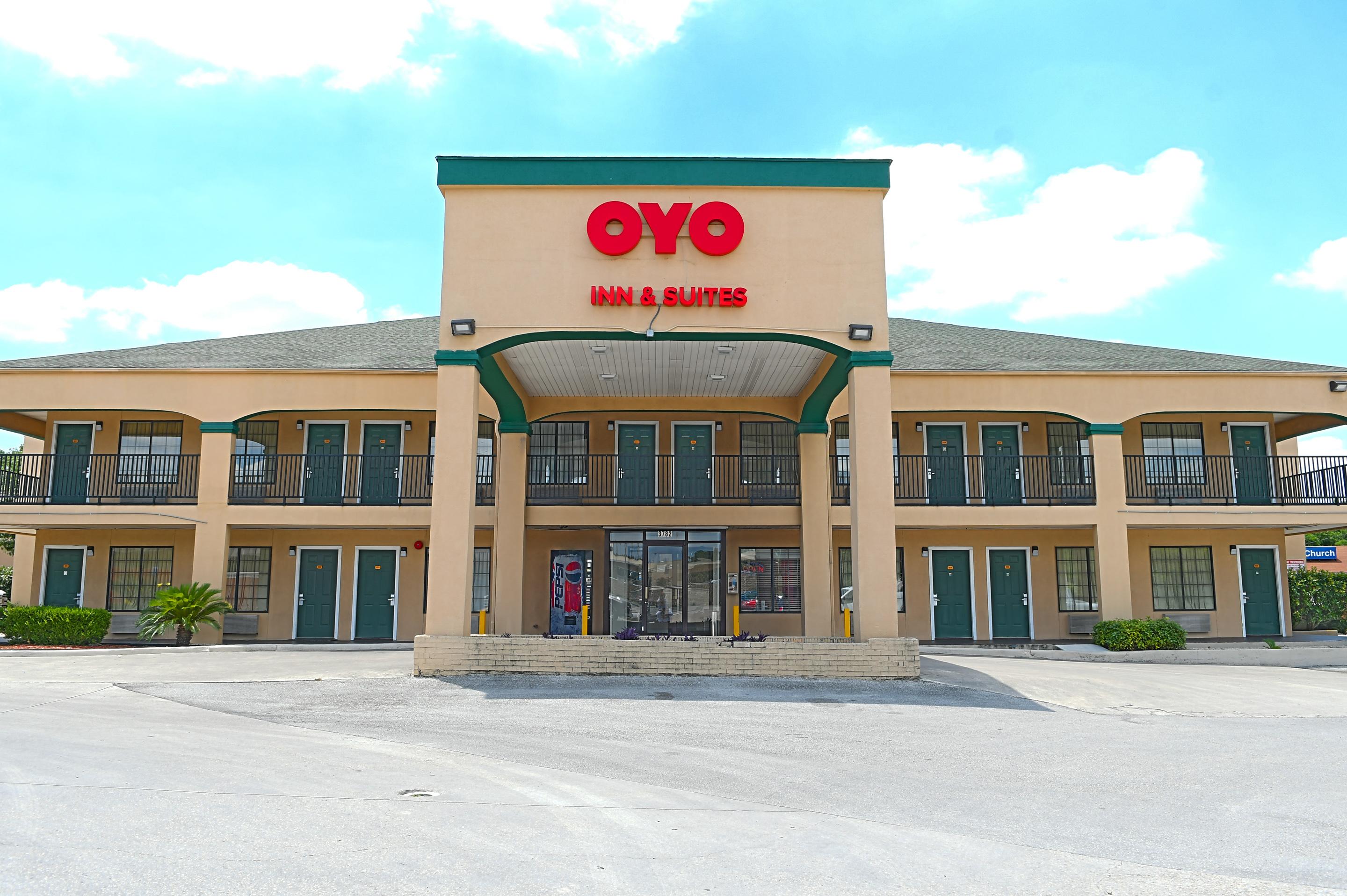 Oyo Inn & Suites Medical Center San Antonio Exterior photo